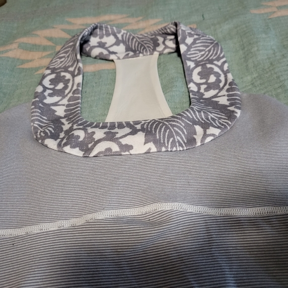 Lululemon Grey/Floral Tank top - Picture 2 of 3